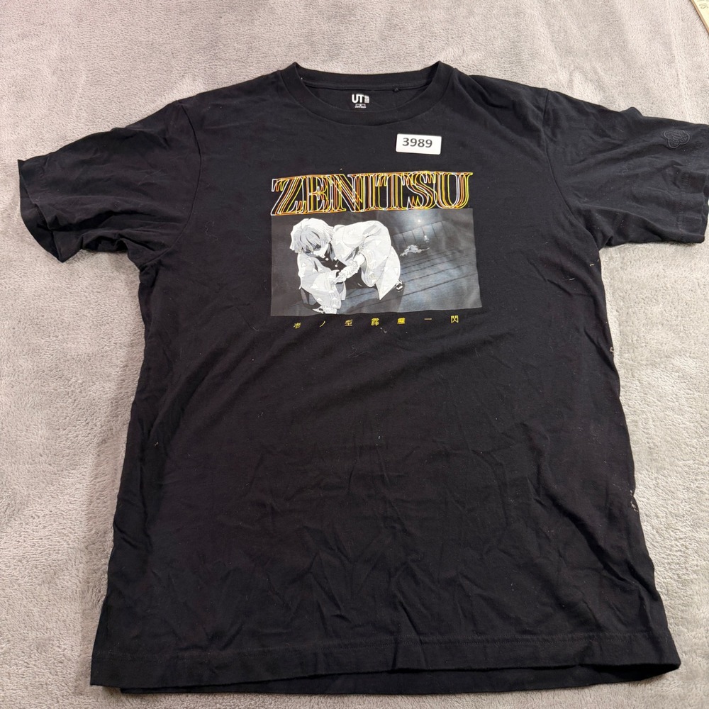 Uniqlo T-Shirt Men M Black Demon Slayer Zenitsu Graphic UT Anime 440694